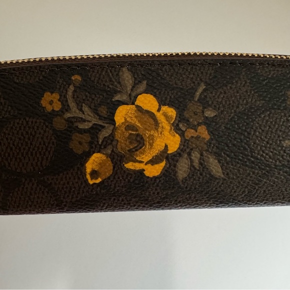 Coach CCI83 Floral Signature Canvas Pencil Case Gold Walnut Yellow NWT - Picture 12 of 15